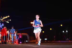 BIB: 46272
                            <button type="button" onclick="openModal(22988713)" class="btn btn-primary btn-sm float-right btn-popup" data-toggle="modal" data-target=".modal-high-quality">
                        <i class="fas fa-shopping-cart"></i> Add to Cart
                    </button>
                                            <button type="button" onclick="isThisMe(22988713, true)" class="btn btn-success btn-sm float-right btn-popup btn-isme hidden" data-toggle="tooltip" data-placement="bottom" title="นี่คือรูปของคุณใช่ไหม คลิกที่นี่เพื่อเอาเข้าอัลบั้ม">
                        <i class="fas fa-plus"></i> Add to album
                    </button>
                    <button type="button" onclick="isThisMe(22988713, false)" class="btn btn-warning btn-sm float-right btn-popup btn-isnotme hidden">
                        <i class="fas fa-ban"></i> Remove from album
                    </button>